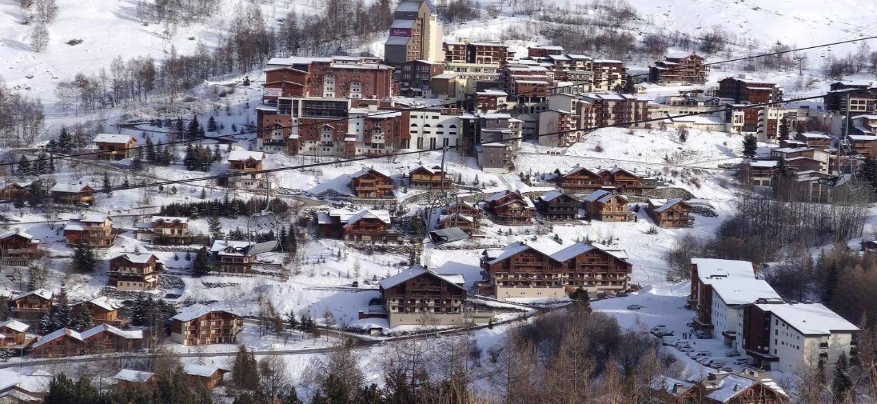 T2 Meublé Tourisme 3 étoiles TOUT CONFORT linge de lit-serviettes-ménage-parking privé avec superbe vue et au pied des pistes Les Deux Alpes Exterior foto