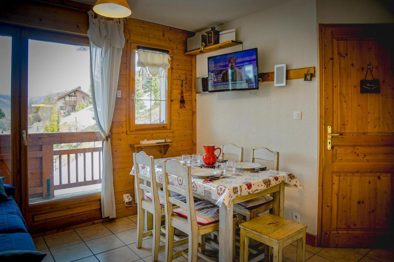 T2 Meublé Tourisme 3 étoiles TOUT CONFORT linge de lit-serviettes-ménage-parking privé avec superbe vue et au pied des pistes Les Deux Alpes Exterior foto